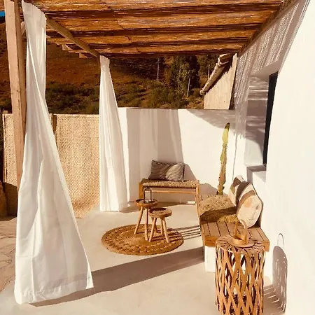 Bed & Breakfast Elements