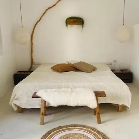 Bed & Breakfast Elements