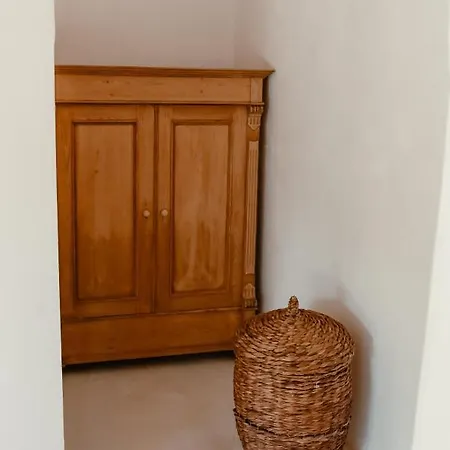 לינה וארוחת בוקר Elements Comares