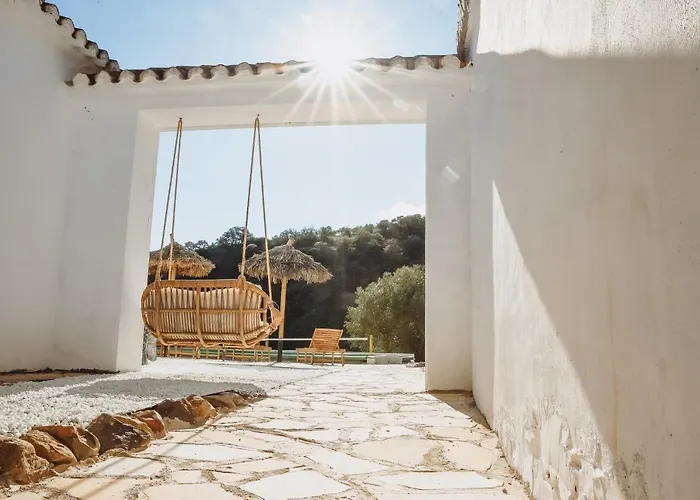 Elements Bed & Breakfast Comares