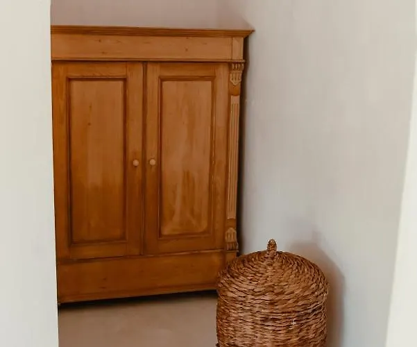 Bed & Breakfast Elements Comares