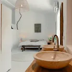 Elements 4*
